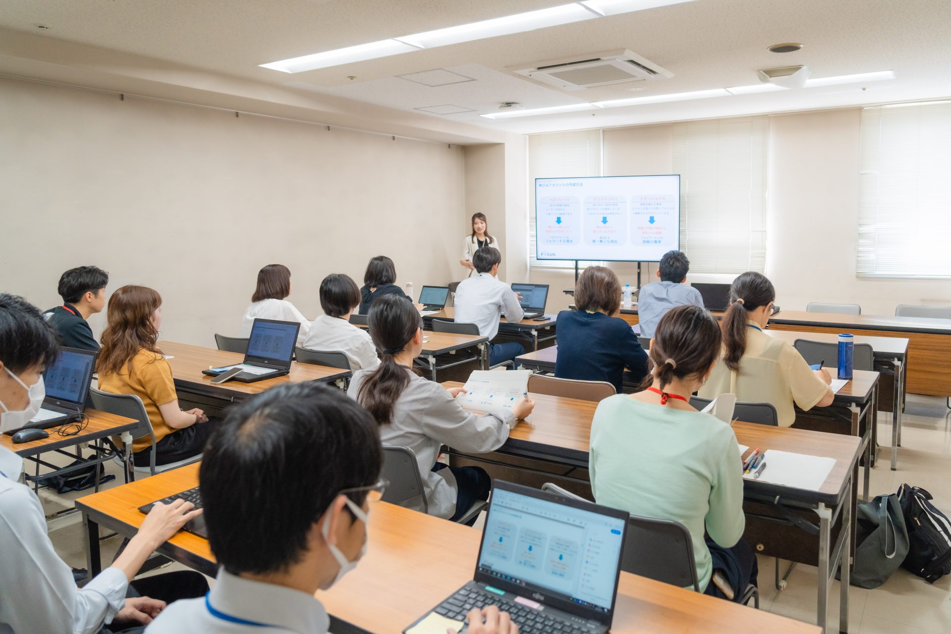 【地方自治体向け SNS 研修】福山市公式アカウント10,000フォロワー突破!!信頼される情報発信と自走可能な体制づくりで地方自治体のデジタルプロモーション強化に貢献